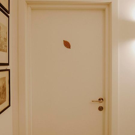 Petrarca17 Guest House A Due Passi Dal Mare テッラチーナ エクステリア 写真