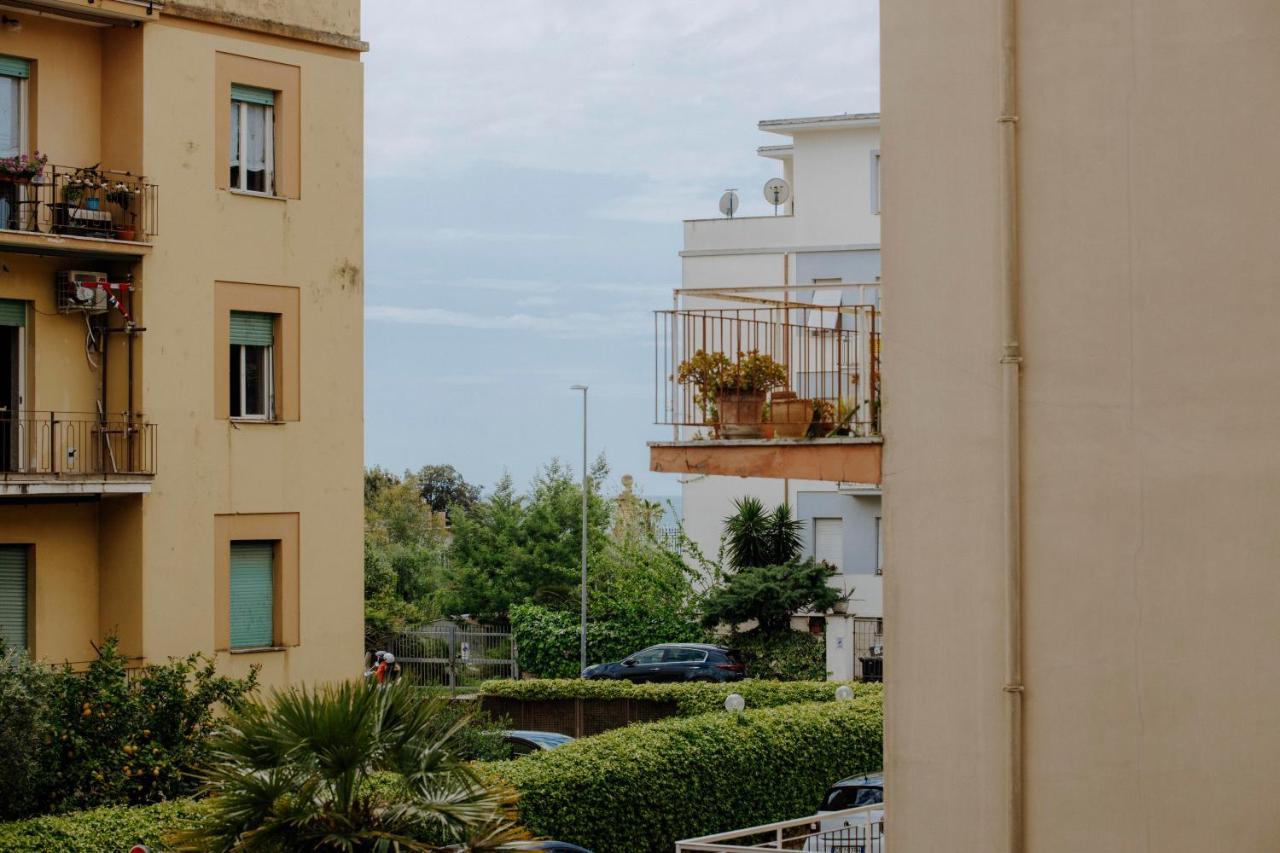 Petrarca17 Guest House A Due Passi Dal Mare テッラチーナ エクステリア 写真